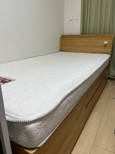 【値下げしました】シングルベッドフレームのみ　ニトリ