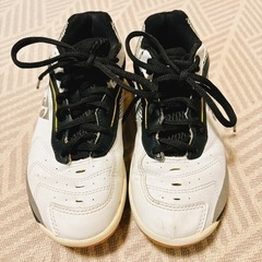 バドミントンシューズ　YONEX　の画像
