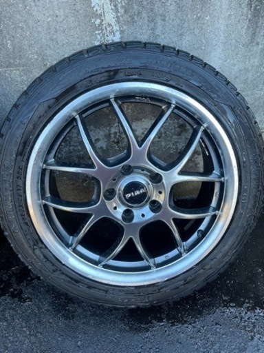 車のパーツ タイヤ、ホイール