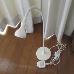IKEA  LEDデスクランプ