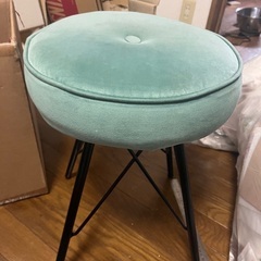 スツール　緑　（汚れが多少目立ちますが使用に不便はないです）