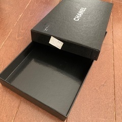 CHANEL 空箱の画像