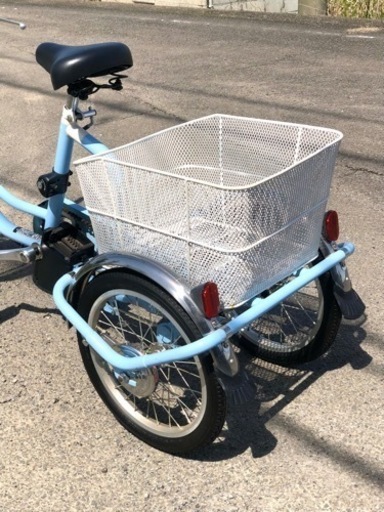 電動アシスト三輪自転車
