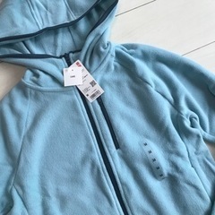 新品 UNIQLOユニクロフリースパーカー レディースMの画像