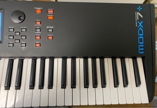 再投稿】YAMAHA MODX7+ 元箱有り【注】写真のケースは付きません
