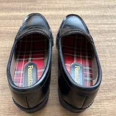 靴 キッズローファー 21cmの画像
