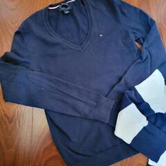 TommyHilfiger 薄手のセーター2点の画像