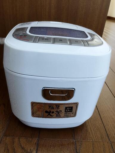 アイリスオーヤマ　炊飯器　2019年製