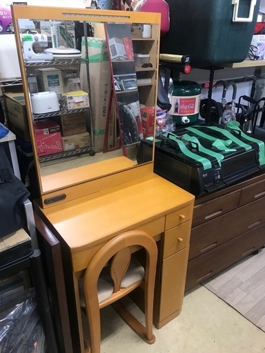 ドレッサー　化粧台