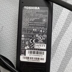 東芝 TOSHIBA 充電器 PA3714U-1ACAの画像