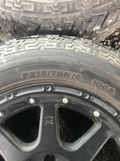 車のパーツ タイヤ、ホイール