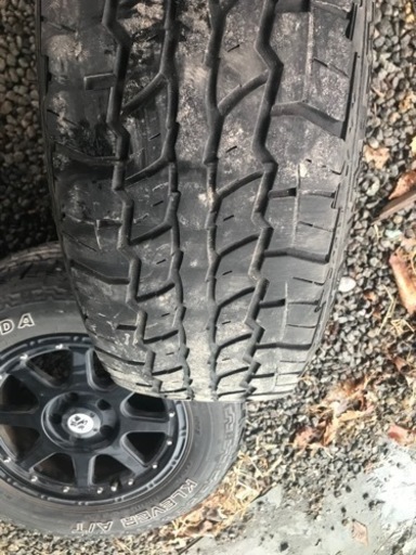 車のパーツ タイヤ、ホイール