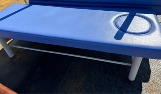 中古整体ベッド、マッサージベッド、施術台。