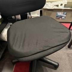 オフィスチェア 黒の画像