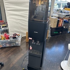 ウォーターディスペンサー