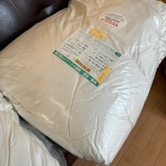 羽毛布団　寝具の画像