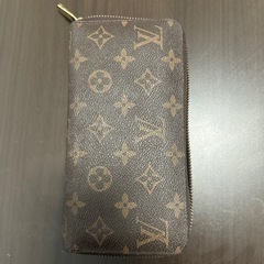 VUITTON  財布