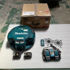 マキタ ロボットクリーナー RC200DZ 箱と取説と付属品付き＋18V6Aバッテリー2個＋2口充電器