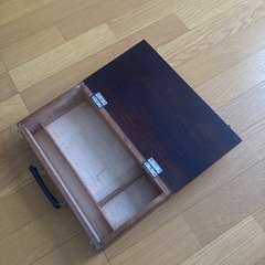 画材収納ボックスの画像