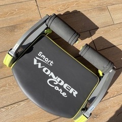 ワンダーコア　腹筋　フィットネス　筋力トレーニング