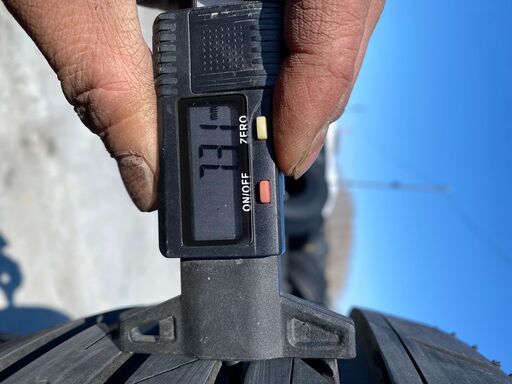 夏タイヤ　225/60R16　管理番号34
