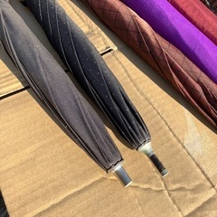 傘　一本 300円　ブランド品もあり！　の画像