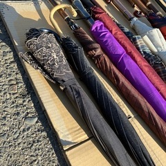 傘　一本 300円　ブランド品もあり！　の画像