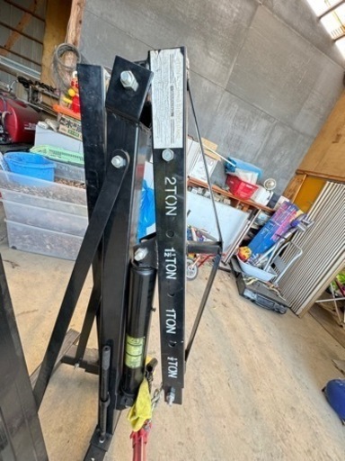 ☆中古 エンジンクレーン 能力2t エンジン脱着 手動のみ使用可 自動車整備☆