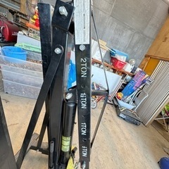 ☆中古 エンジンクレーン 能力2t エンジン脱着 手動のみ使用可...
