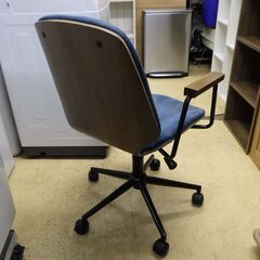 タマリビング ホームチェア キャスター/ひじ掛け付き PCチェア ブロンコ 配達設置対応 ブルーの画像