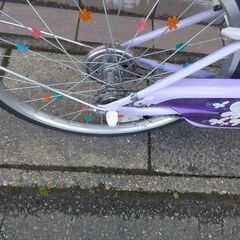 山形市　天童市　女の子　ブリヂストン２0インチ　LEDブロックライト 最高に良い状態　自転車整備士が整備の画像