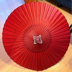 1　特選 高級羽二重傘 和傘 蛇目傘 赤 羽二重傘 和装小物 インテリア 小道具 和風 傘 現状品の画像