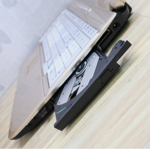 受け入れ決めました:超美品 最上級パソコンCore i7  4コア+新品SSD 512GB＋16GB