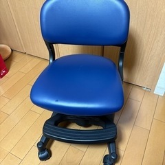 イトーキ　学習チェアー