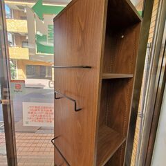 回転式の本棚の画像