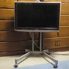 パナソニックテレビ（TH-L26X1）・　テレビスタンド（キャスター付き）セットの画像