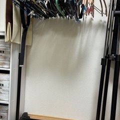 ハンガーラックの画像