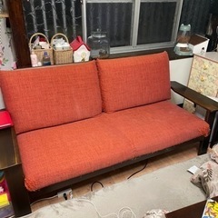 今週処分します。飛騨家具　3人掛けソファ