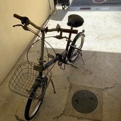 自転車 折りたたみ自転車の画像