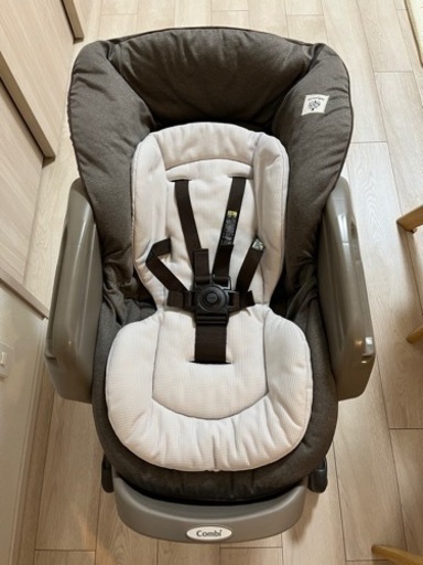 コンビ　スウィングベッド＆チェア　ネムリラAUTO SWING