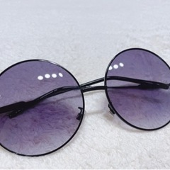 【美品】　サングラス　丸型　ブラック　バカンス　海　紫外線予防　...