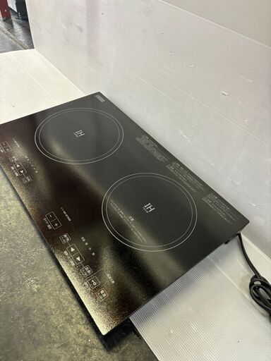 ☆中古￥6,800！ヤマダホールディングス　IH調理器具　2022年製　YIH-E14G2型　【BC216】