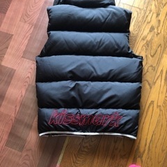 KissMarkダウンベストの画像