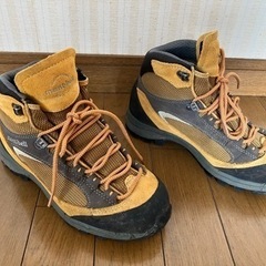 靴/バッグ 靴 アウトドアシューズの画像