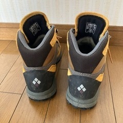 靴/バッグ 靴 アウトドアシューズの画像