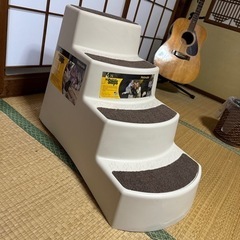 ペットステップ　犬　猫　未使用　軽い　プラスチック　ペット用おもちゃの画像