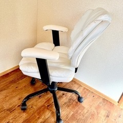 🕊️白いチェア 🌸昇降機能付きの画像