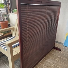 【値下げ‼️】置型ブラインド付きパーテーション (木製)