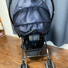 コンビ　ベビーカーの画像