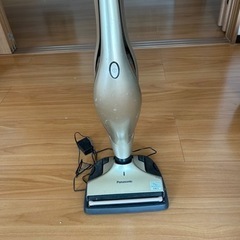 パナソニック　コードレス掃除機